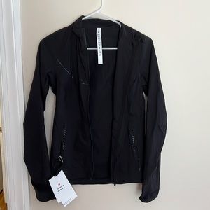 Lululemon windbreaker